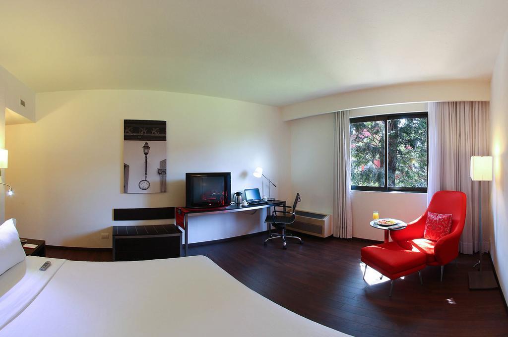 Fiesta Inn Xalapa Zewnętrze zdjęcie