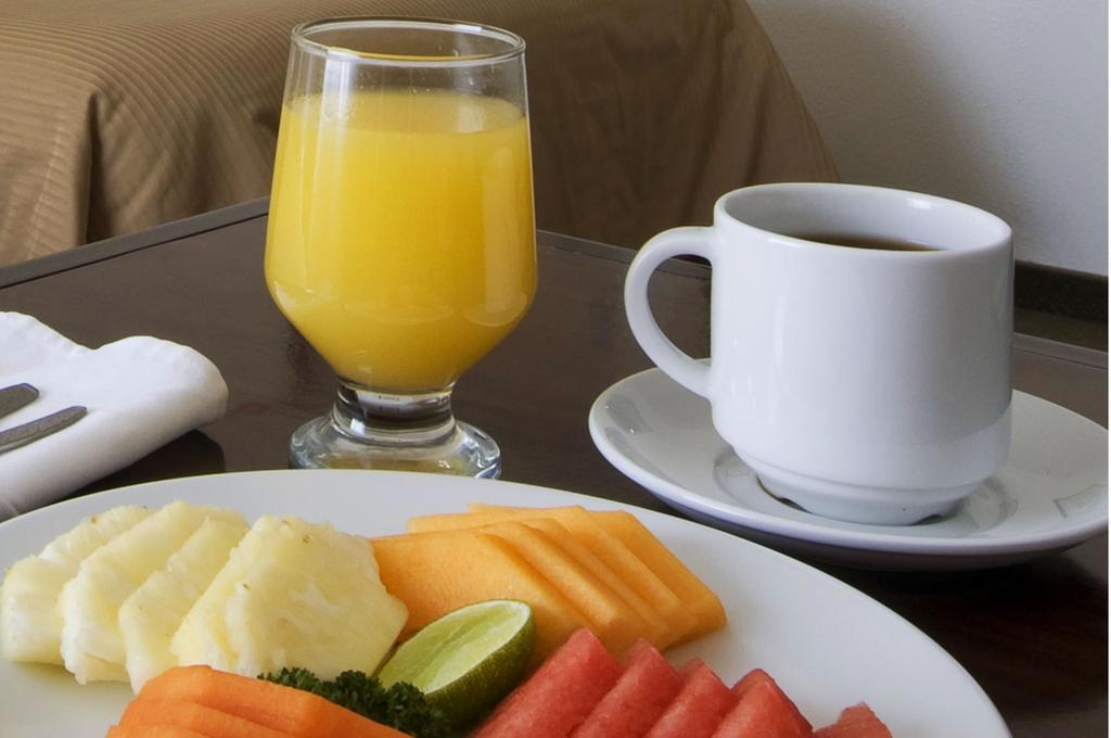 Fiesta Inn Xalapa Zewnętrze zdjęcie