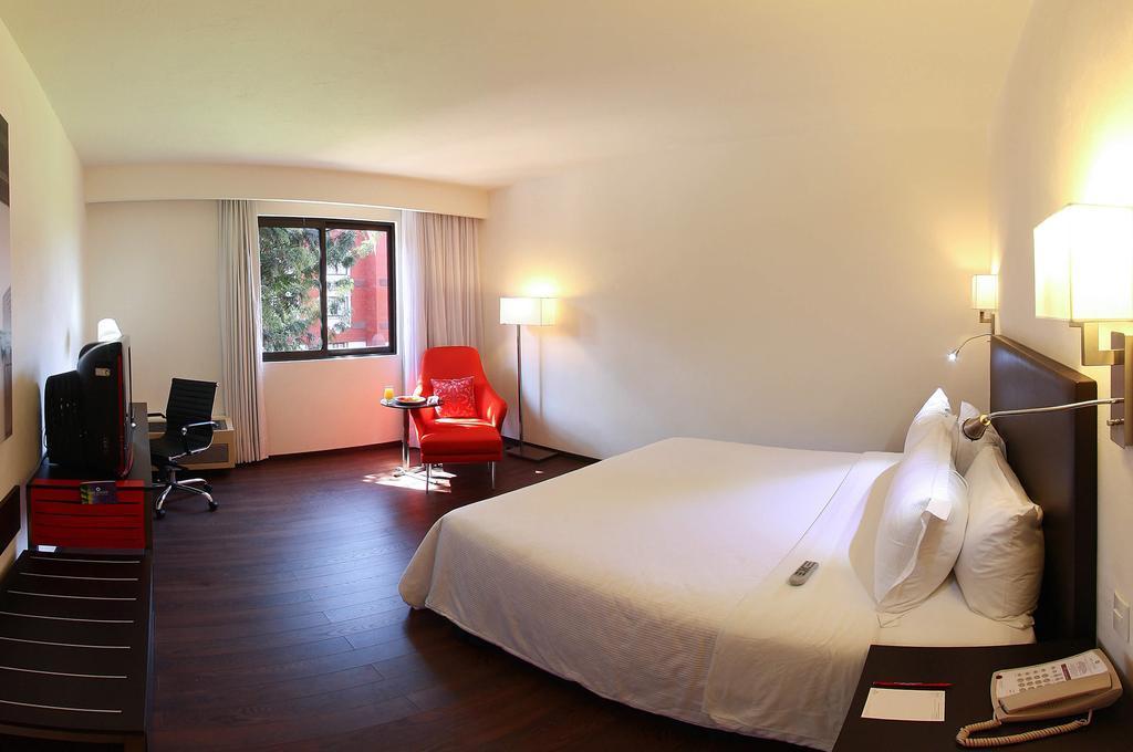 Fiesta Inn Xalapa Zewnętrze zdjęcie