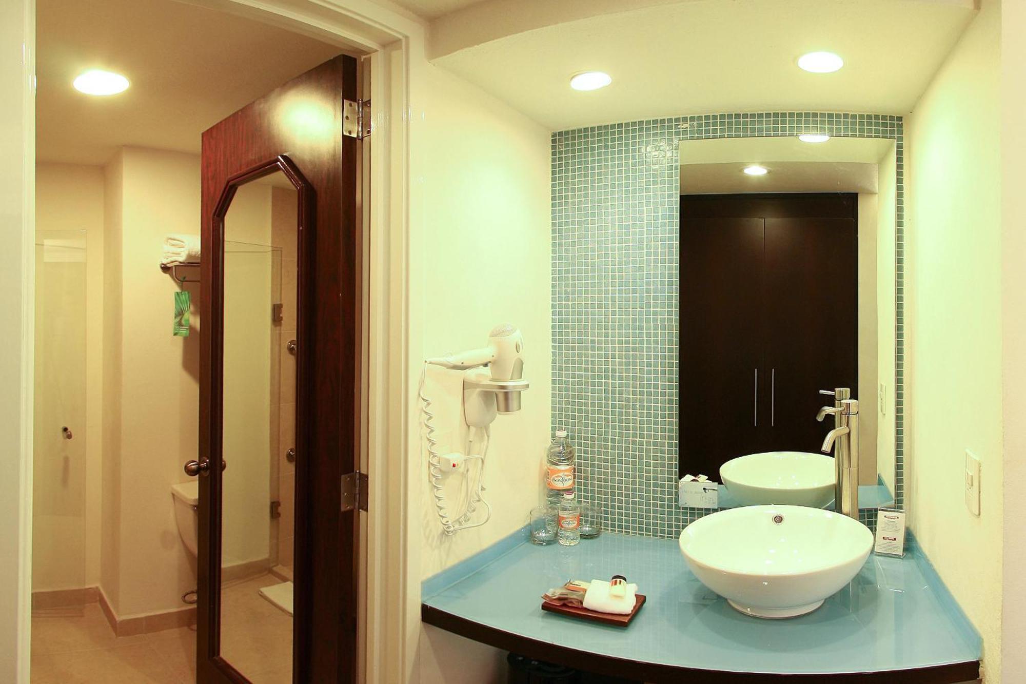 Fiesta Inn Xalapa Zewnętrze zdjęcie